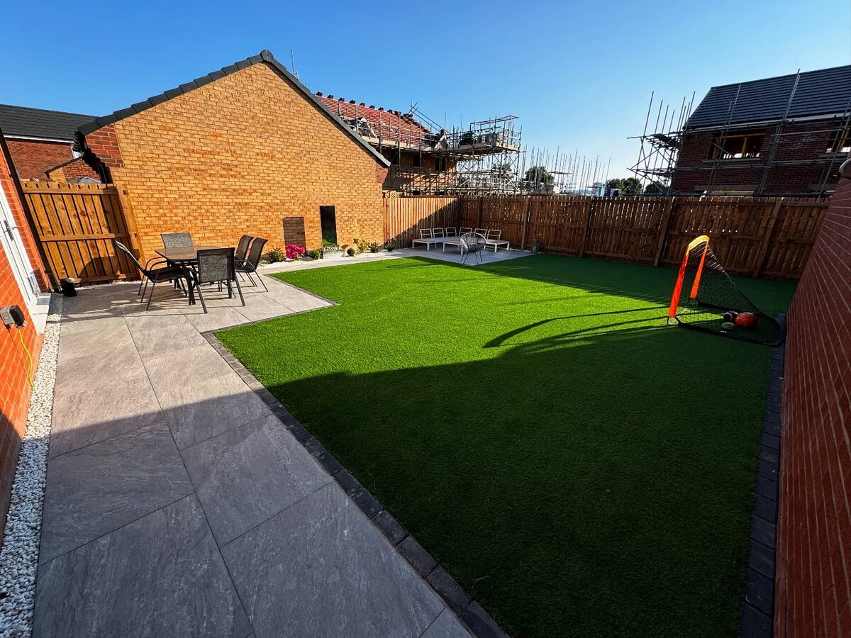 Artificial lawn and patio installation